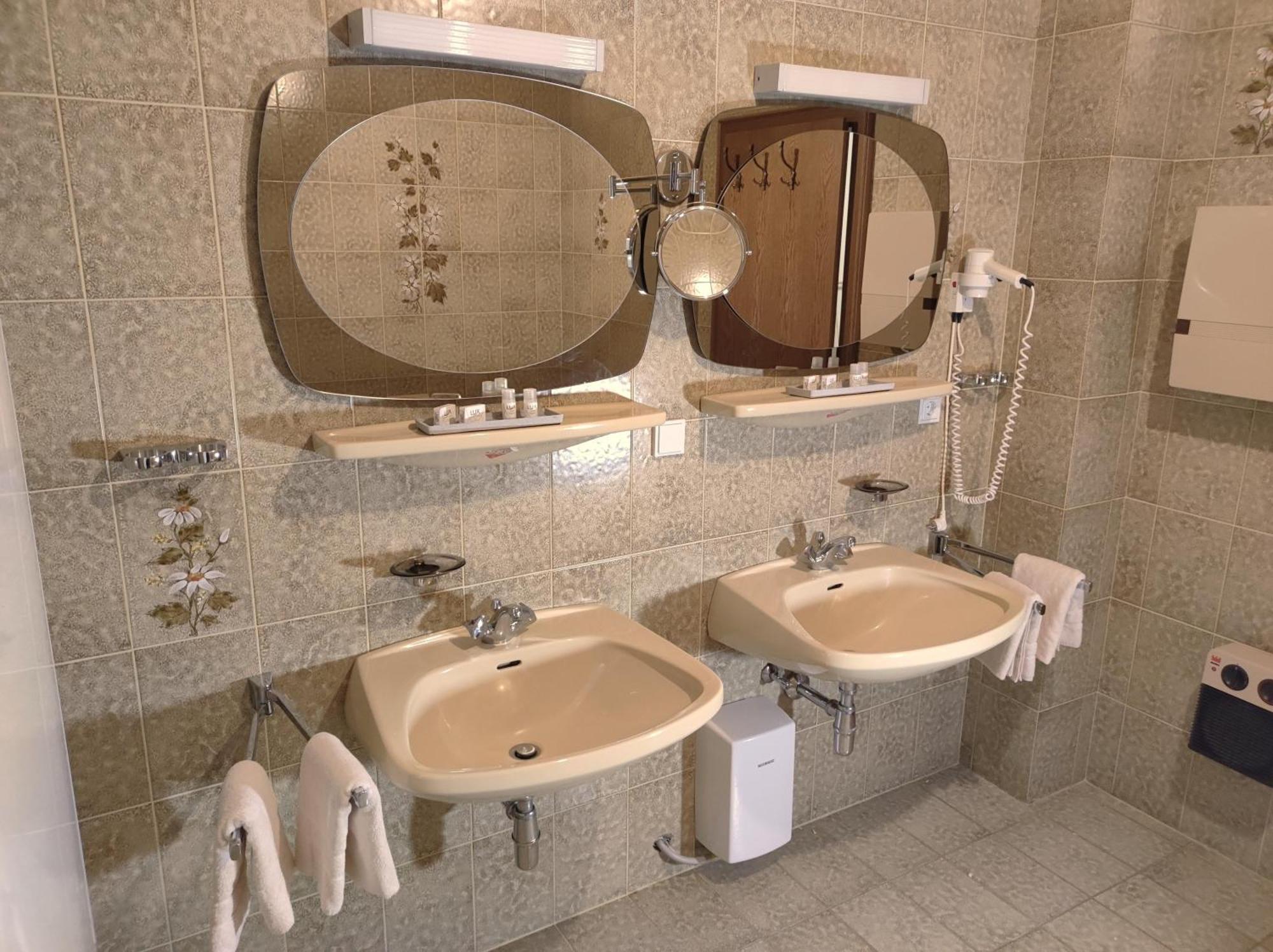 Amadee Appartements Bad Kleinkirchheim Ngoại thất bức ảnh